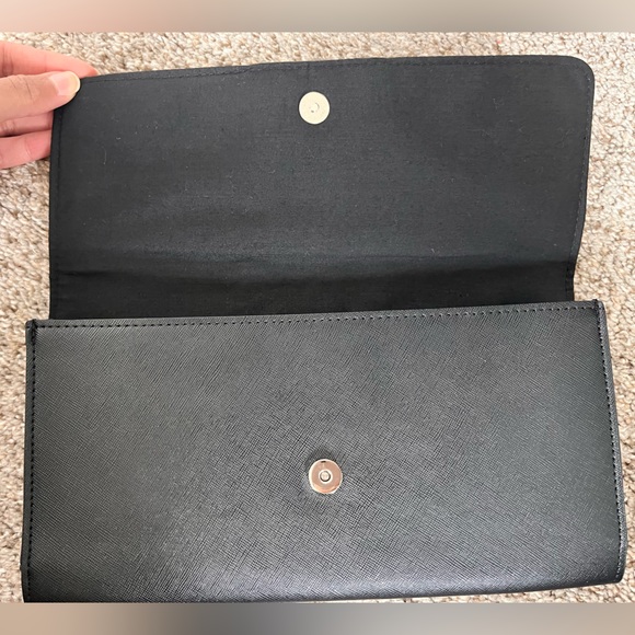 Guess Black Clutch - Picture 3 of 7